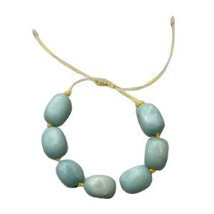 N3W Wellness Aquamarine Bracelet 
Aquamarine natural gemstone, adjustable string
